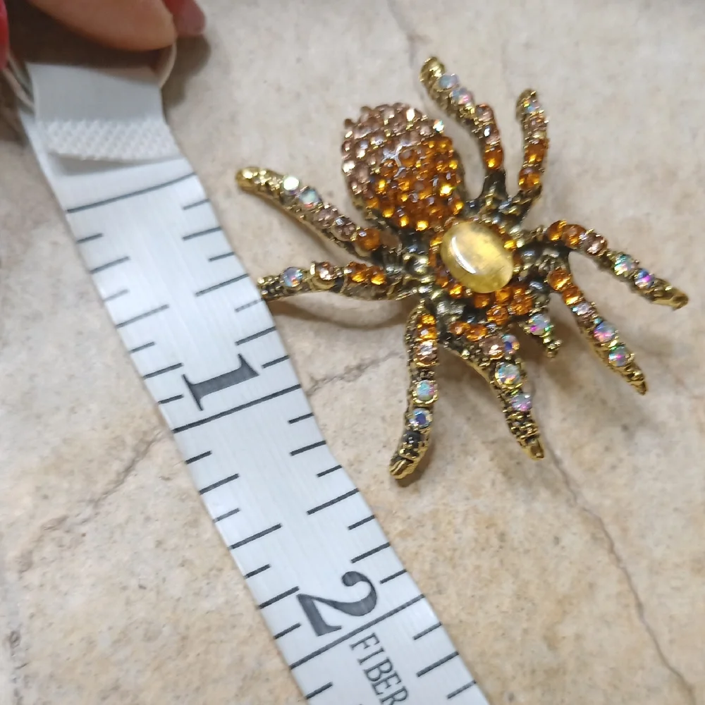 Sparkling Spider Brooch Pendant with Rhinestones Tarantula
